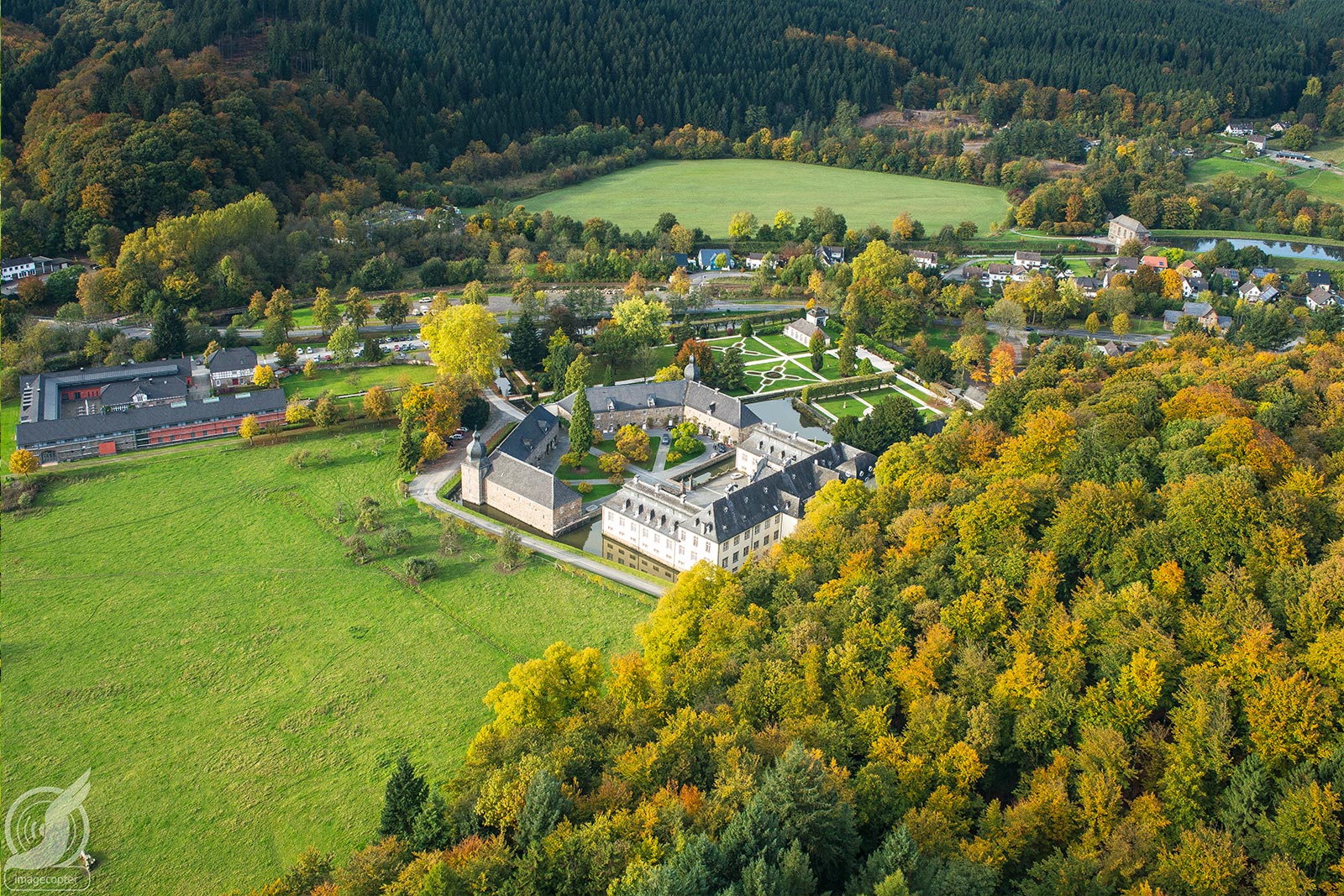 Luftansicht Stift Ehreshoven von oben